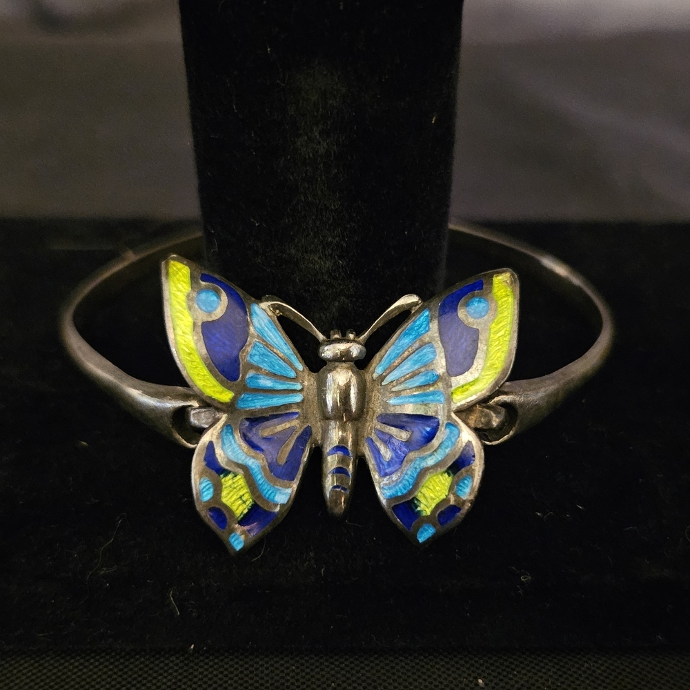 Butterfly Metal Bracelet Made In Italy Flip Close Clasp
